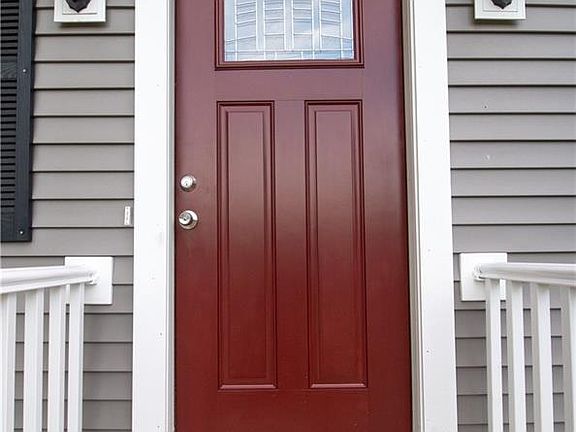 3rd image of 192 Simmonsville Ave