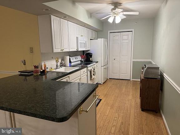 4th image of 246 Brandon Rd