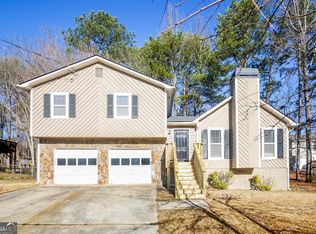 2412 Skyline Ridge Dr, Lithia Springs, GA 30122