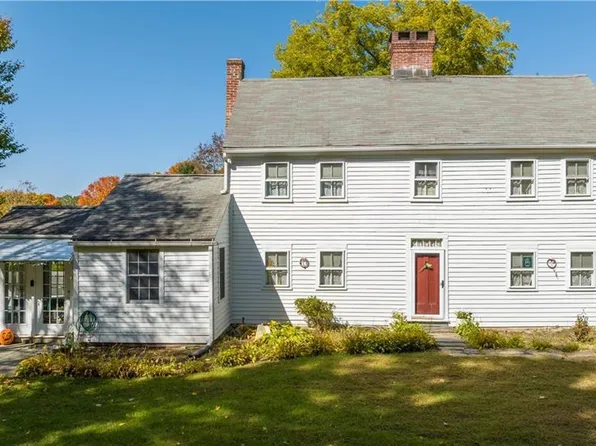 81 Currituck Road, Newtown, CT 06470