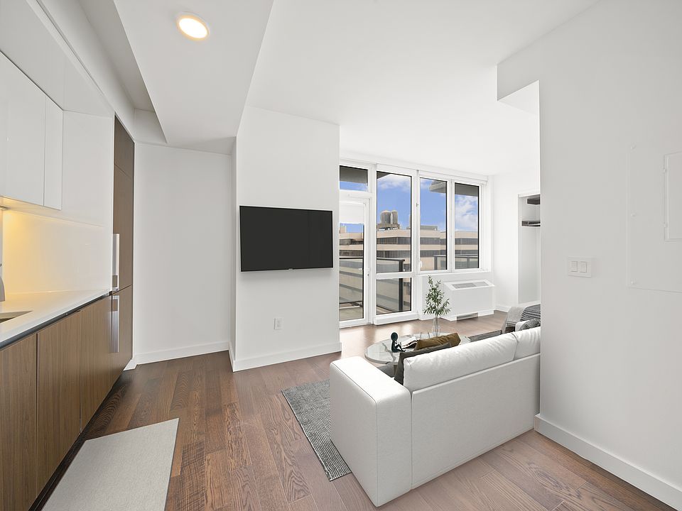 1st image of 605 W 42nd St APT 15T