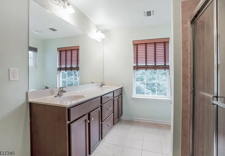 512 Waterview Ct — Photo 14
