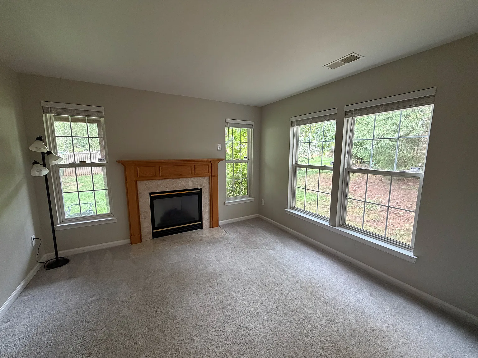 1 bed, 1898 sqft, $1,750 — Photo 4