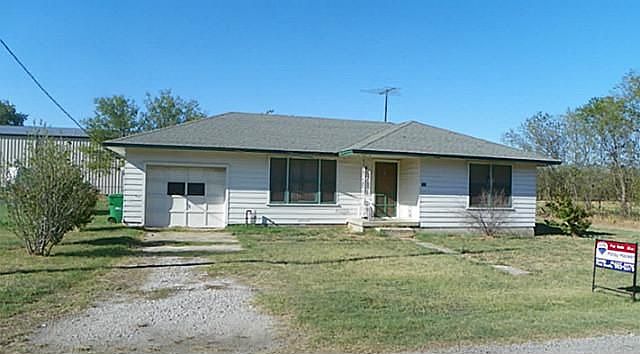 2nd image of 303 Cross St