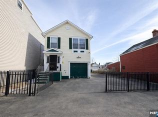 48-50 Holland St, Newark, NJ 07103