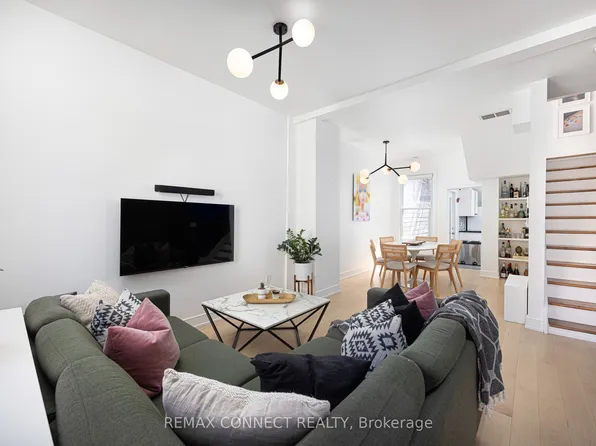 553 King St E, Toronto, ON M5A 1M5