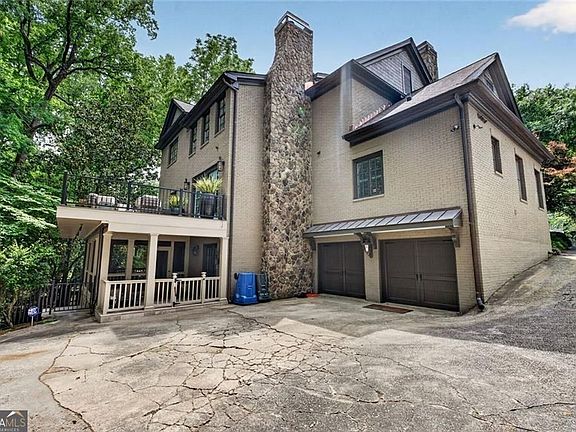 4th image of 1609 Nottingham Way NE