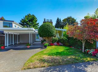 2612 25th Ave W, Seattle, WA 98199