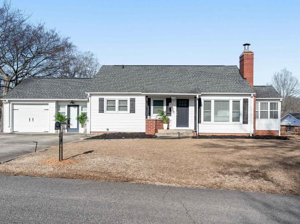 110 Adams Ave W, Oneonta, AL 35121