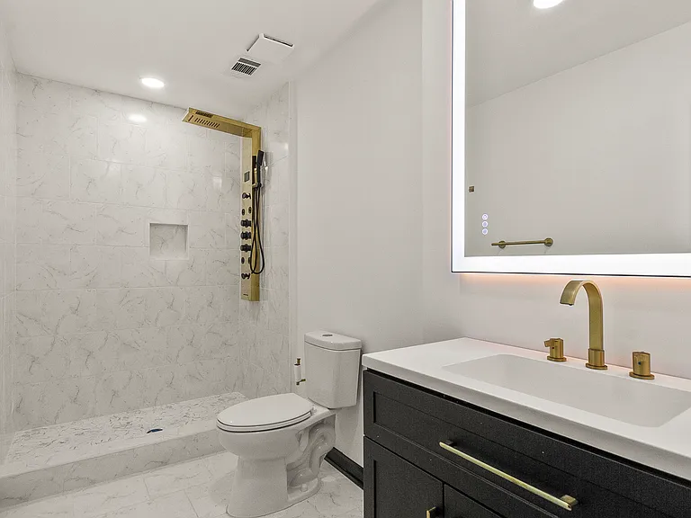 4165 E Lake Dr — Photo 9