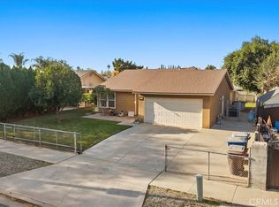 9075 Cabrillo Dr, Riverside, CA 92503