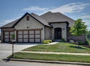 3928 E Ridgeview St, Springfield, MO 65809