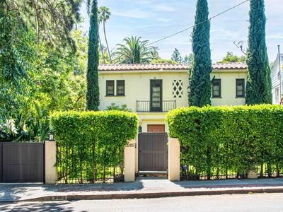 2265 Canyon Dr, Los Angeles, CA, 90068