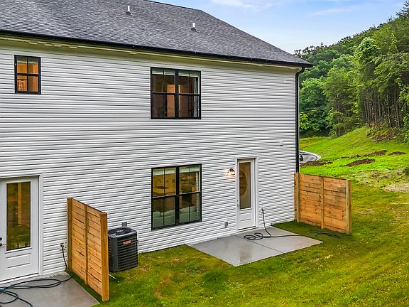 6th image of this home