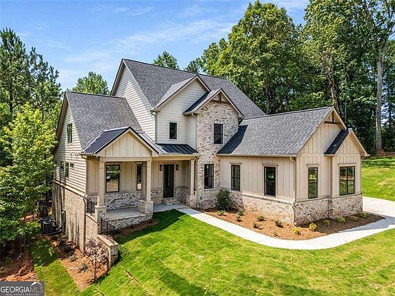 3rd image of 7262 Creekside Way
