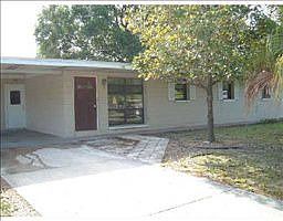 1st image of 1120 Eau Claire Cir
