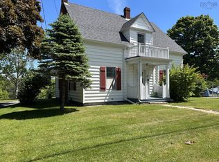 5226 Highway 3, Chester Basin, NS B0J 1K0