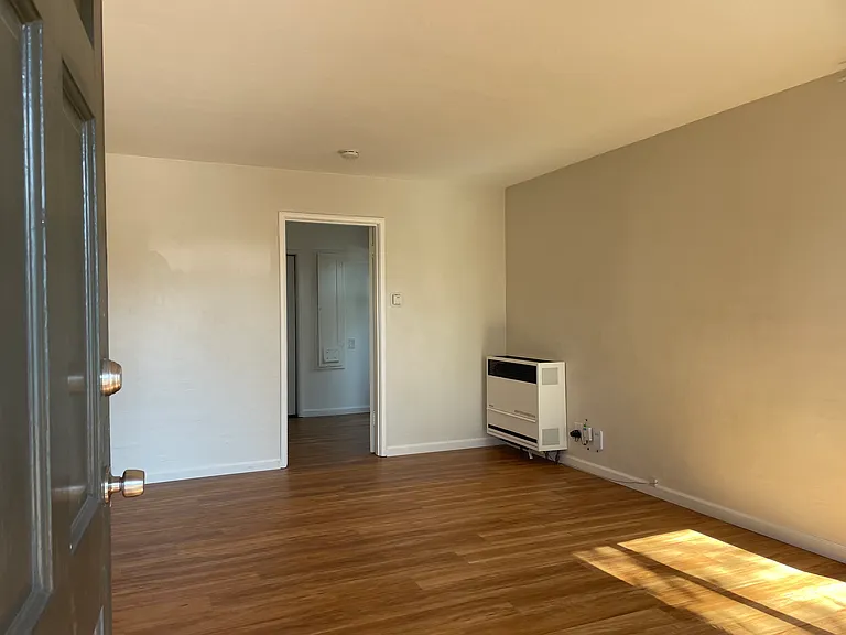 1727 San Pablo Ave — Photo 7