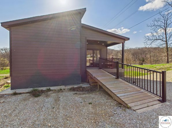100 Mayerling Dr, Gravois Mills, MO 65037