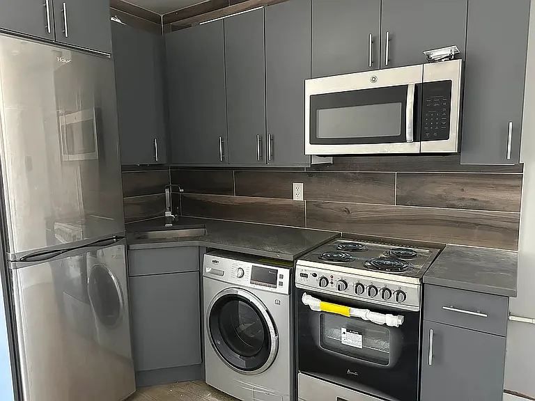 237 E 111th St #9 — Photo 2