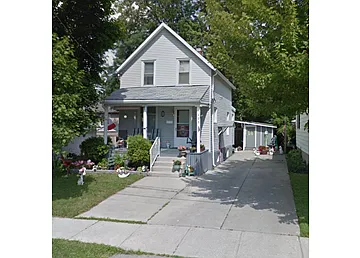 235 King St Photo 1