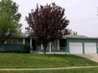 10 Trinity Ln, Florissant, MO 63031