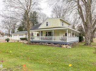 171 S Black River Rd, Croswell, MI 48422