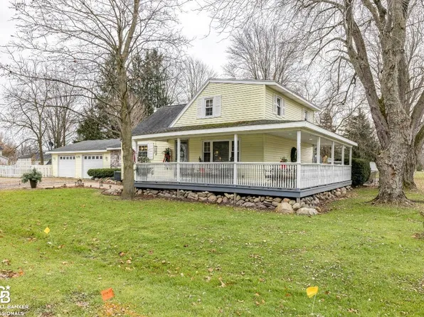 171 S Black River Rd, Croswell, MI 48422
