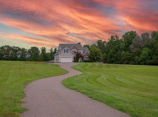 512 Arrington Dr, Evington, VA 24550