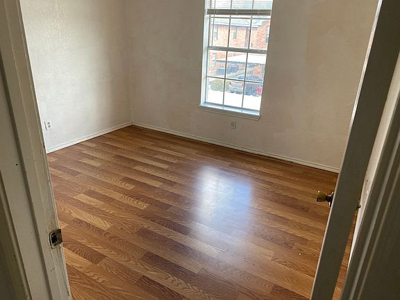 3rd image of 4100 N 25th St #24