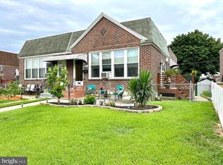 1836 Evarts St, Philadelphia, PA 19152