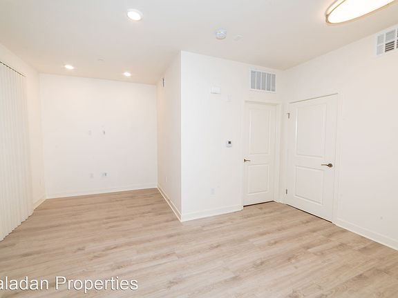 5th image of 11433 Albers St #407