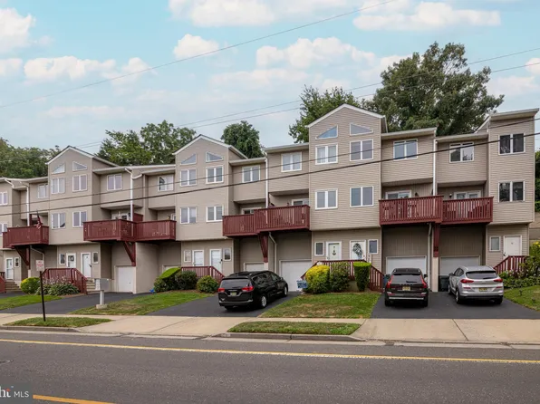 255 Shore Dr APT 13, Highlands, NJ 07732