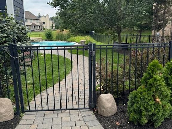 5th image of 45588 S Lake Dr