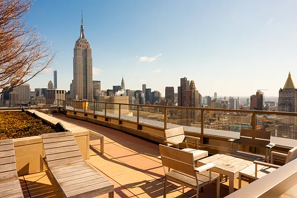 Rented by Compass | media 40