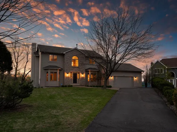 5825 Rosewood Ln N, Plymouth, MN 55442