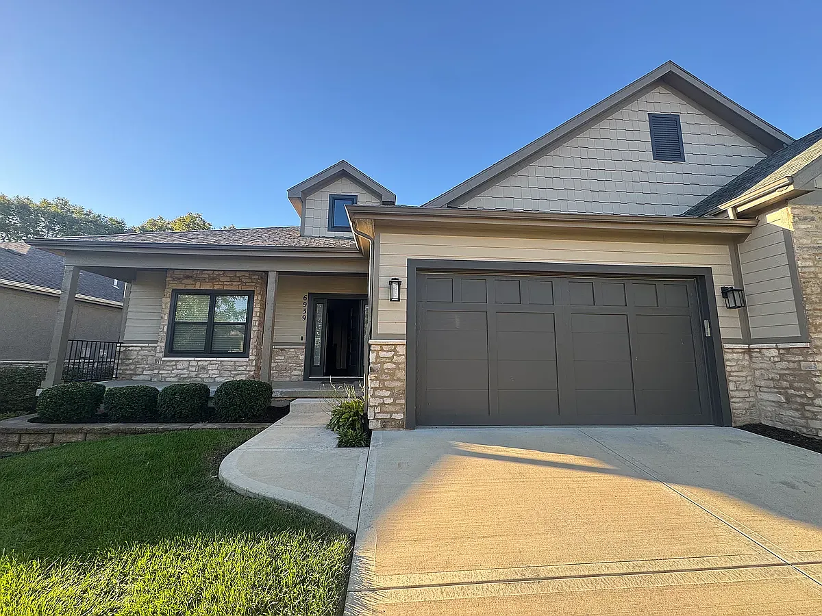 3 bed, 2.5 bath, 1666 sqft, $3,600 — Photo 1