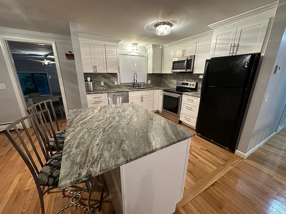 15 Jean St