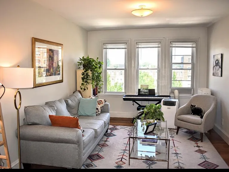 1666 Commonwealth Ave #42 — Photo 2