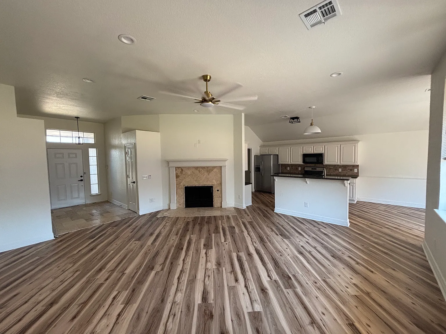16412 Sequoyah Drive — Photo 2