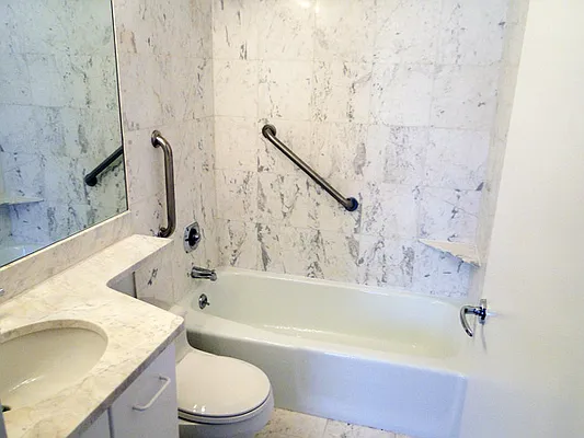 Rented by Boulevard Residentials | media 8