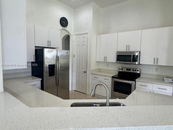 14817-14817 SW 54th St