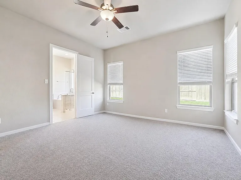 29634 Sterling Knoll Dr — Photo 9