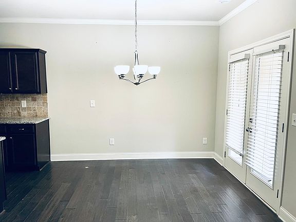 4th image of 442 Braemore Mill Dr