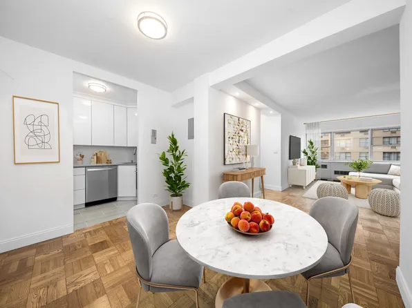 333 East 46th Street image 1 of 14