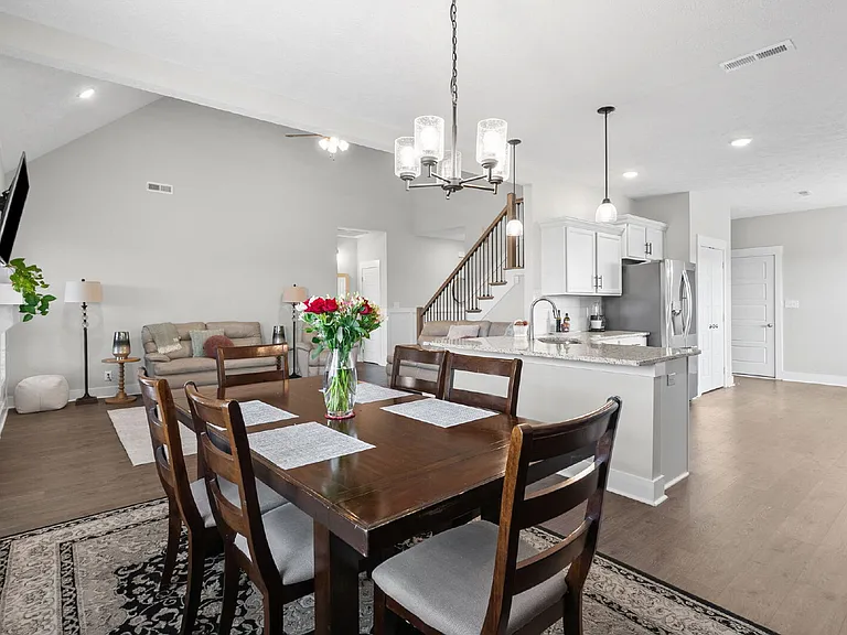 538 Fieldview Way — Photo 9