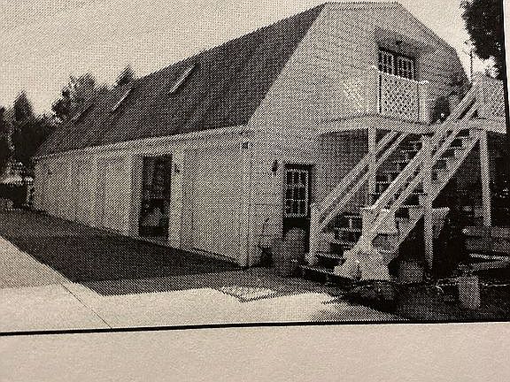 3rd image of 486 Lewisberry Rd