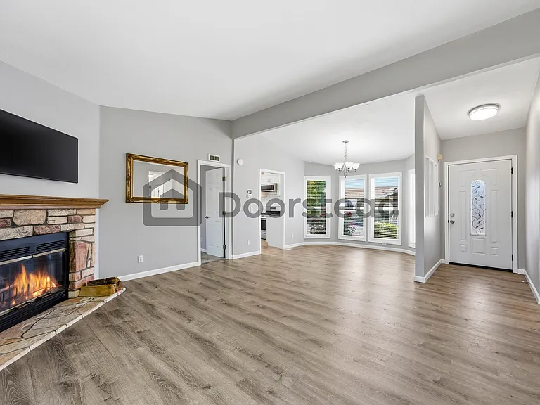2555 Flosden Rd #122 — Photo 9