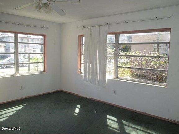 2nd image of 206 Bryan Ave
