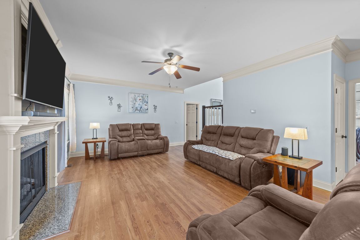 next background image